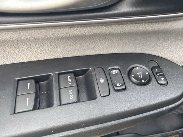 2020 Honda CR-V - $18,229