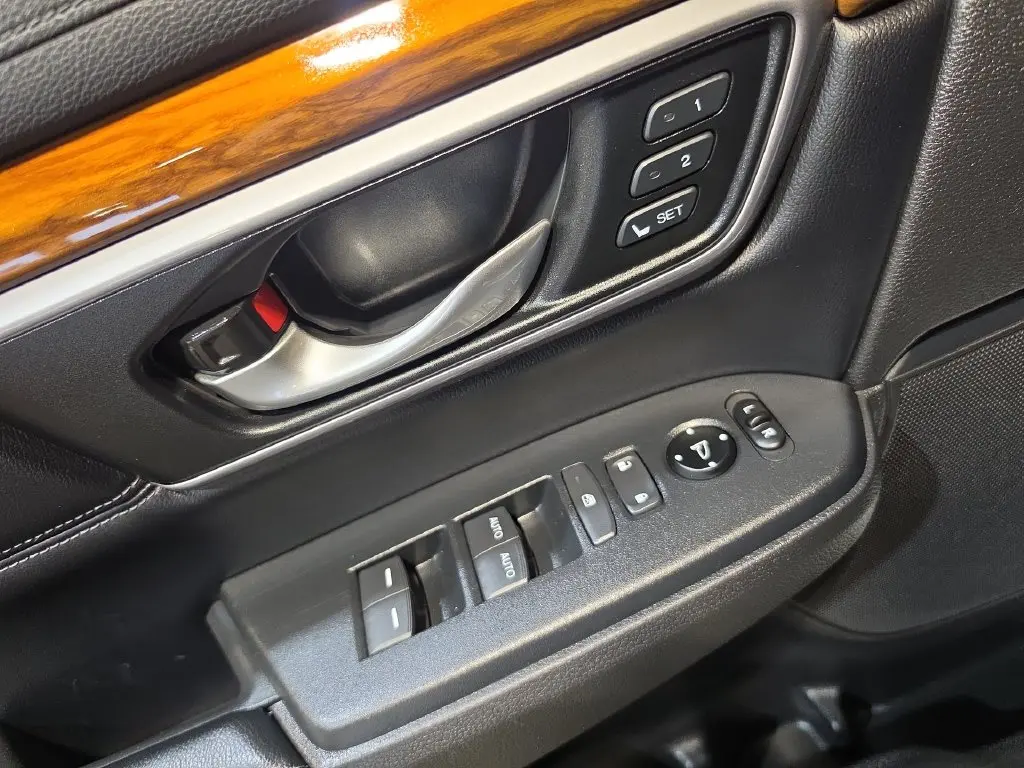 2017 Honda CR-V - $20,498