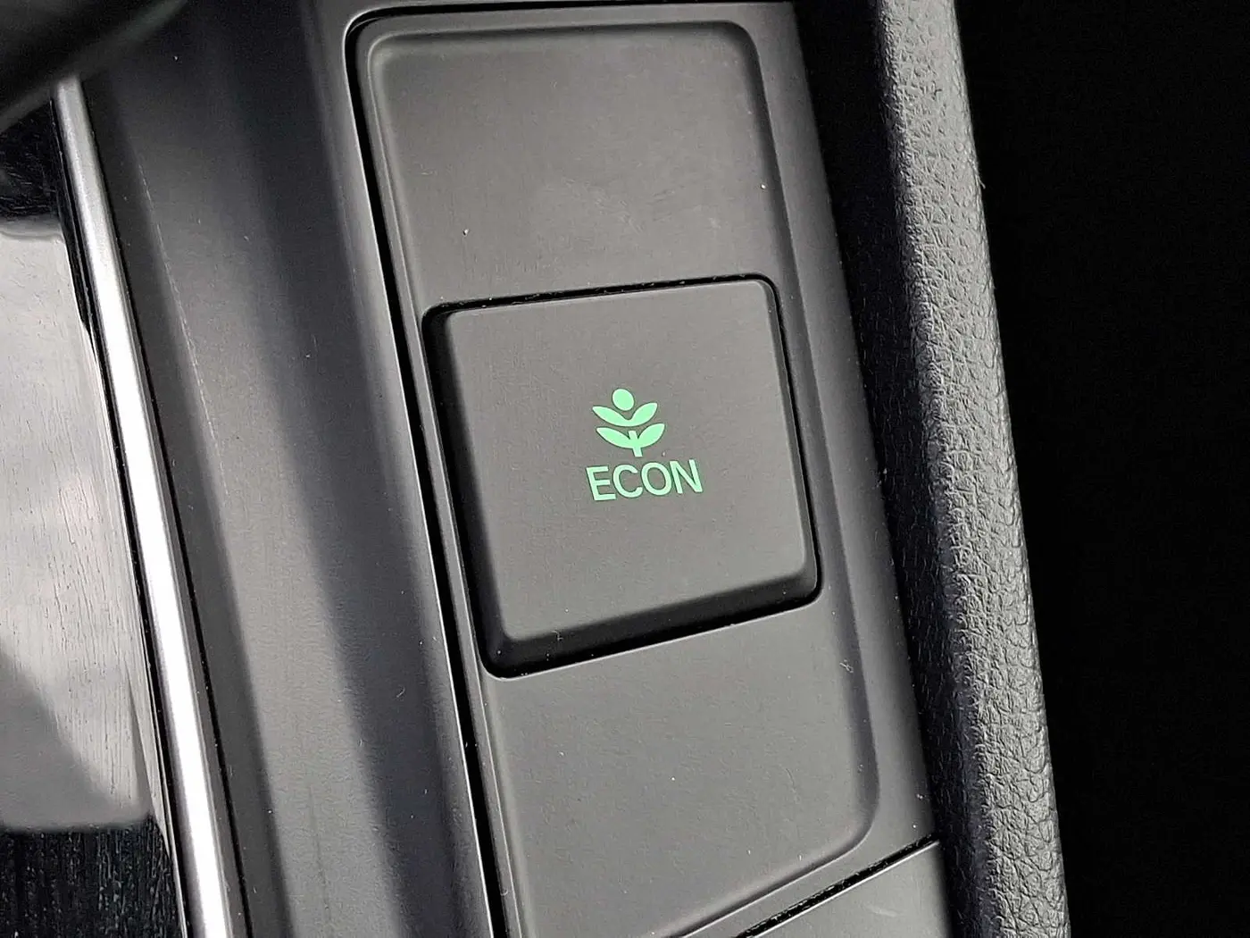 2017 Honda CR-V - $16,997