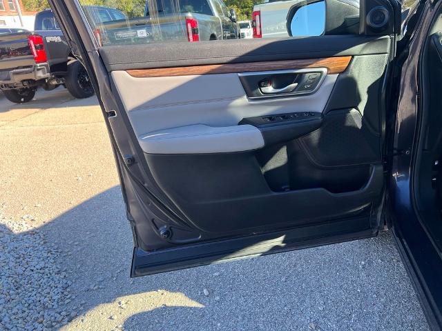 2019 Honda CR-V - $18,900
