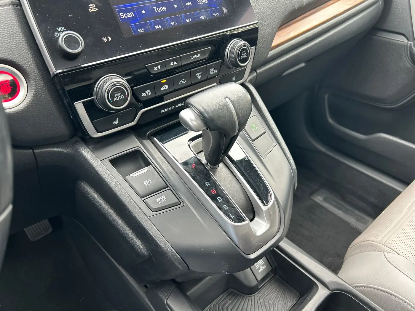2017 Honda CR-V - $20,990