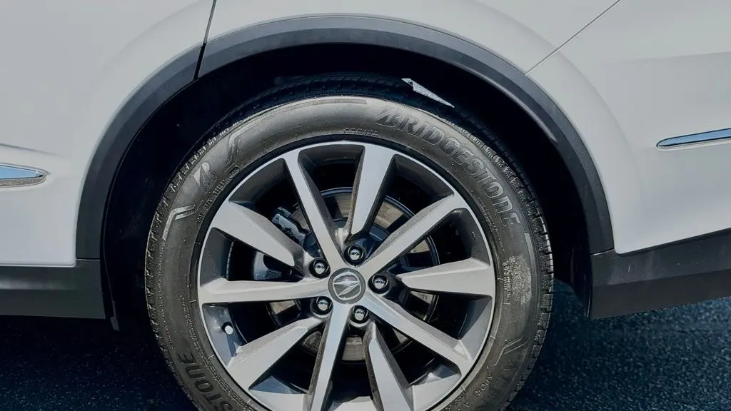 2025 Acura MDX w/Tech