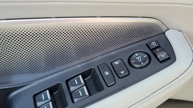 2025 Acura MDX w/Tech