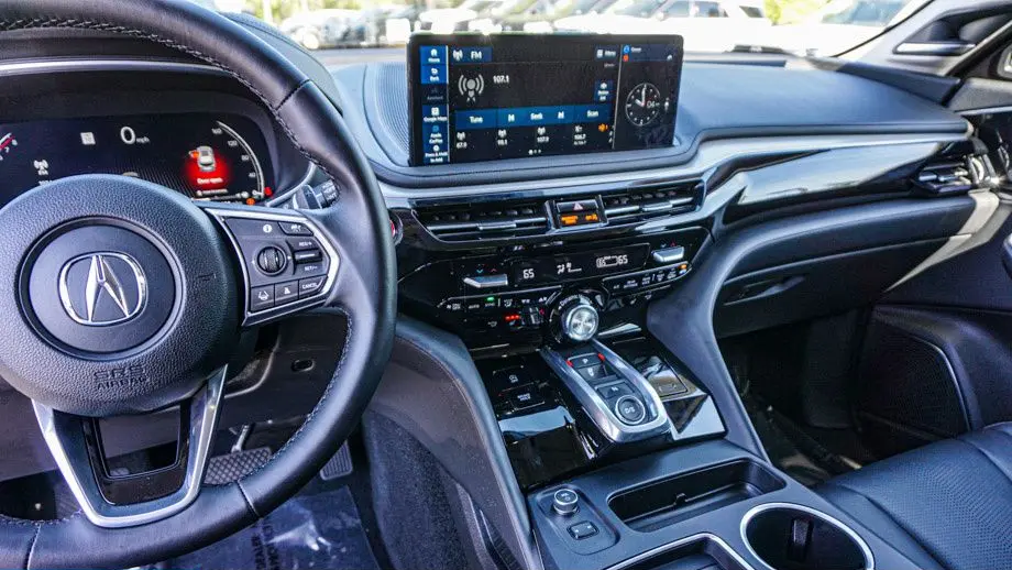 2026 Acura MDX w/Tech