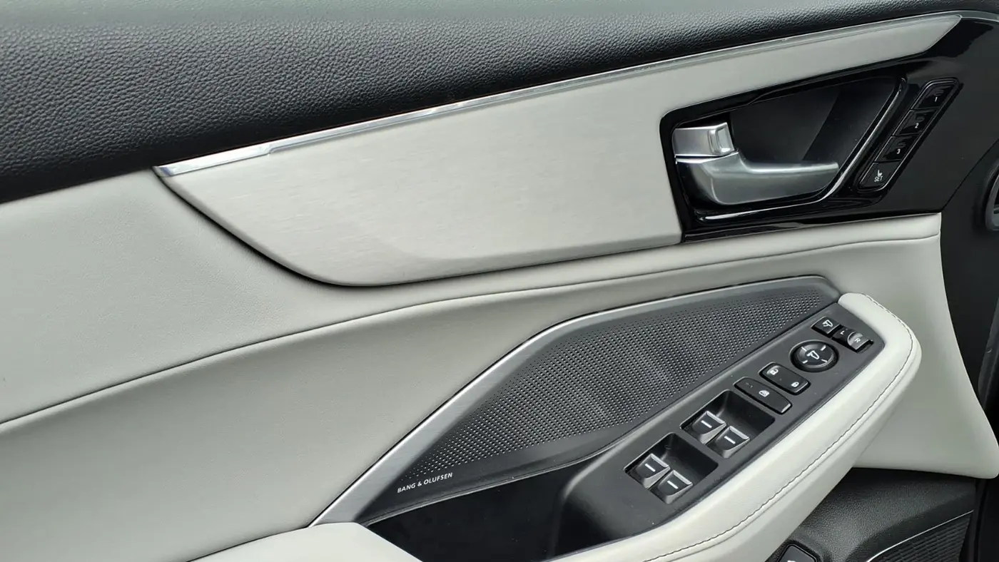 2025 Acura MDX SH-AWD w/Tech