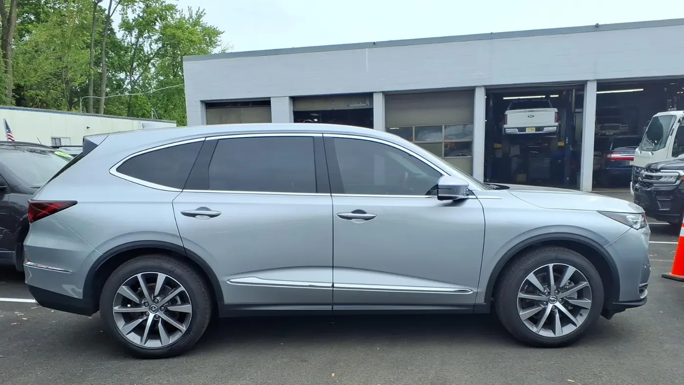 2025 Acura MDX SH-AWD w/Tech