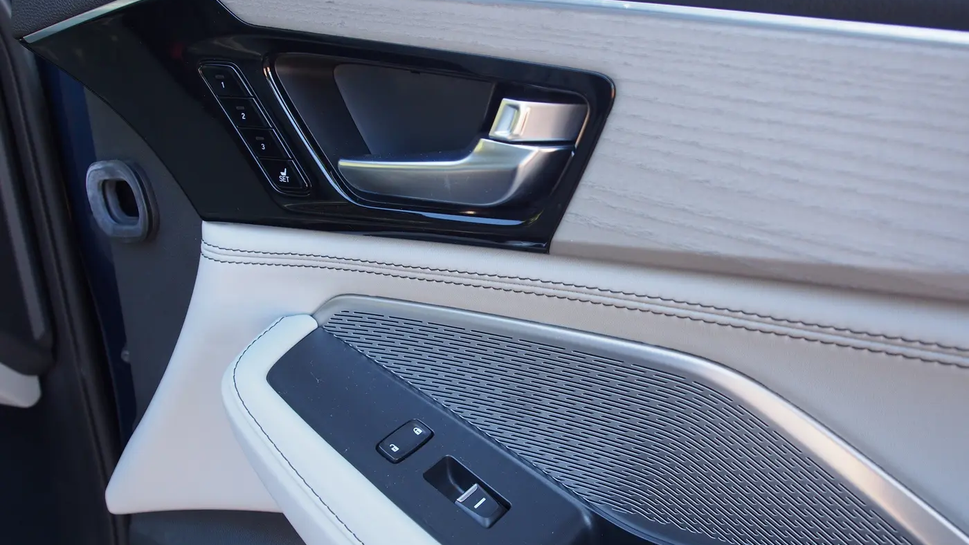 2023 Acura MDX SH-AWD w/Advance
