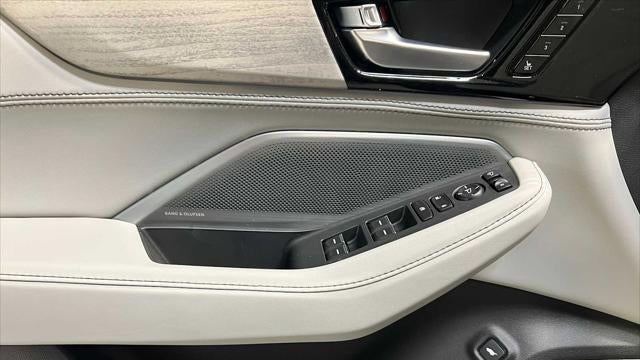 2026 Acura MDX SH-AWD w/Advance