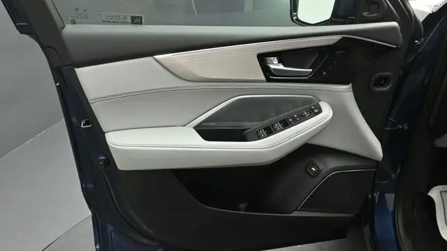 2026 Acura MDX SH-AWD w/Advance