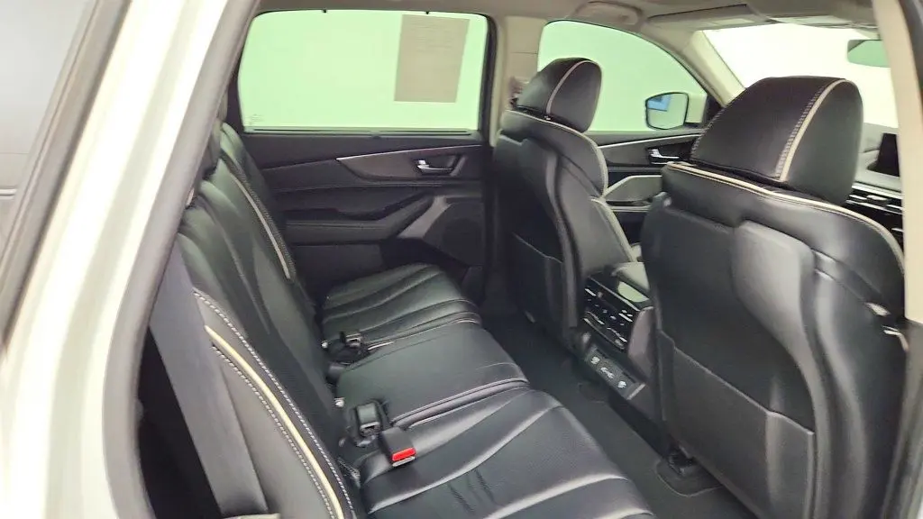 2023 Acura MDX SH-AWD w/Advance