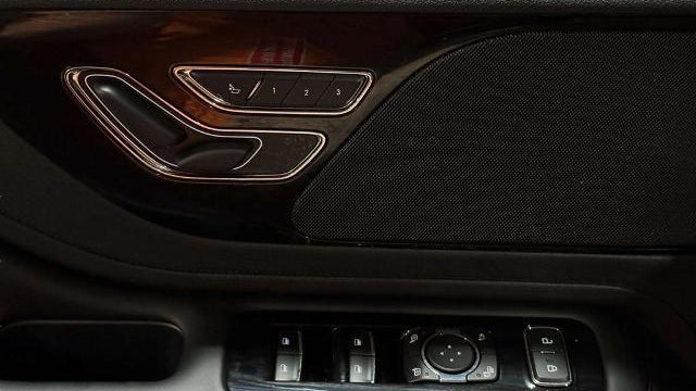2025 Lincoln Aviator Livery