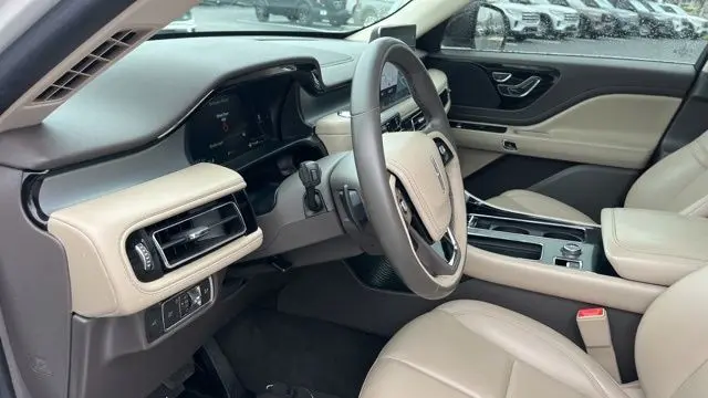 2023 Lincoln Aviator Standard
