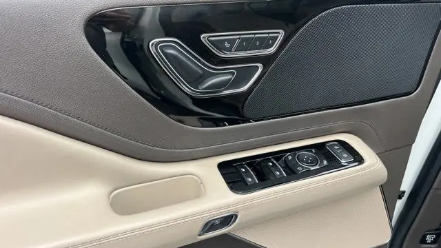 2023 Lincoln Aviator Standard