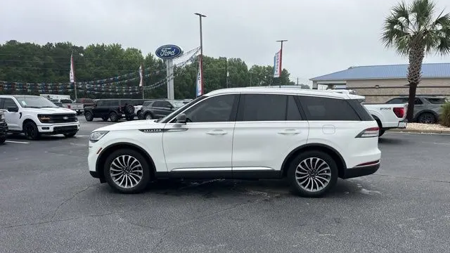 2023 Lincoln Aviator Standard