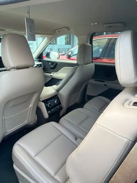 2023 Lincoln Aviator - $31,990