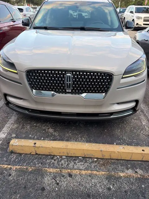 2023 Lincoln Aviator - $31,990