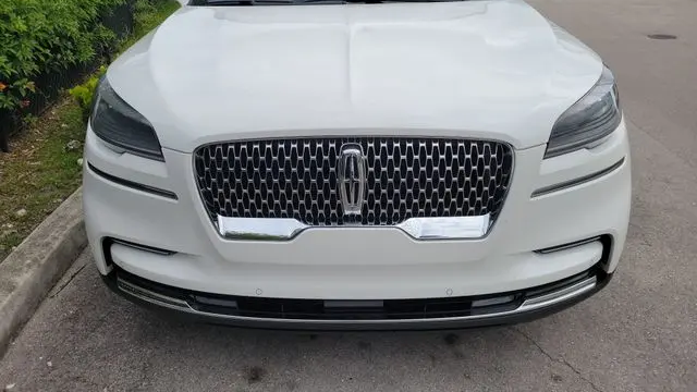 2023 Lincoln Aviator Standard