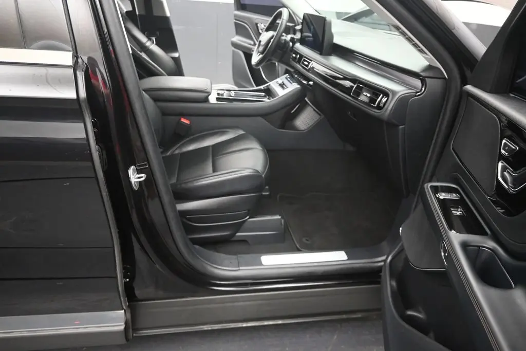 2025 Lincoln Aviator - $51,480