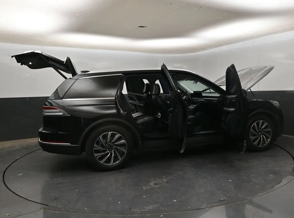 2025 Lincoln Aviator - $51,480