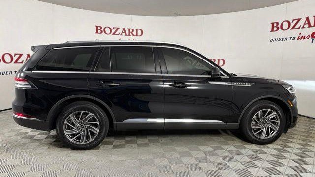 2023 Lincoln Aviator Standard
