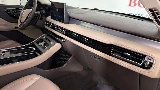 2023 Lincoln Aviator Standard