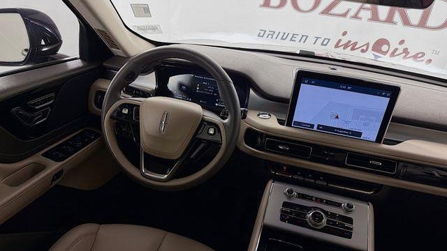 2023 Lincoln Aviator Standard