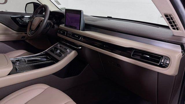 2023 Lincoln Aviator Standard