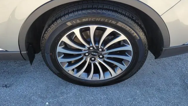 2024 Lincoln Aviator Premiere