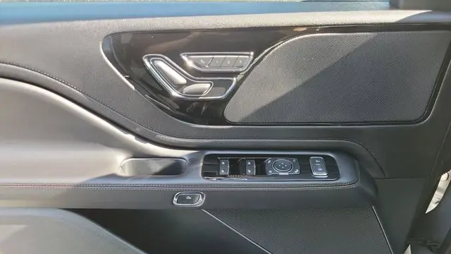 2024 Lincoln Aviator Premiere
