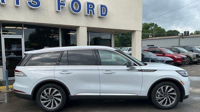 2025 Lincoln Aviator Premiere
