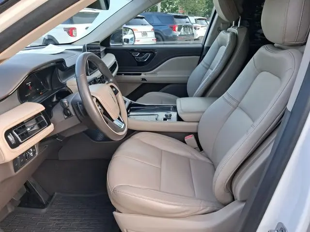 2020 Lincoln Aviator - $21,990