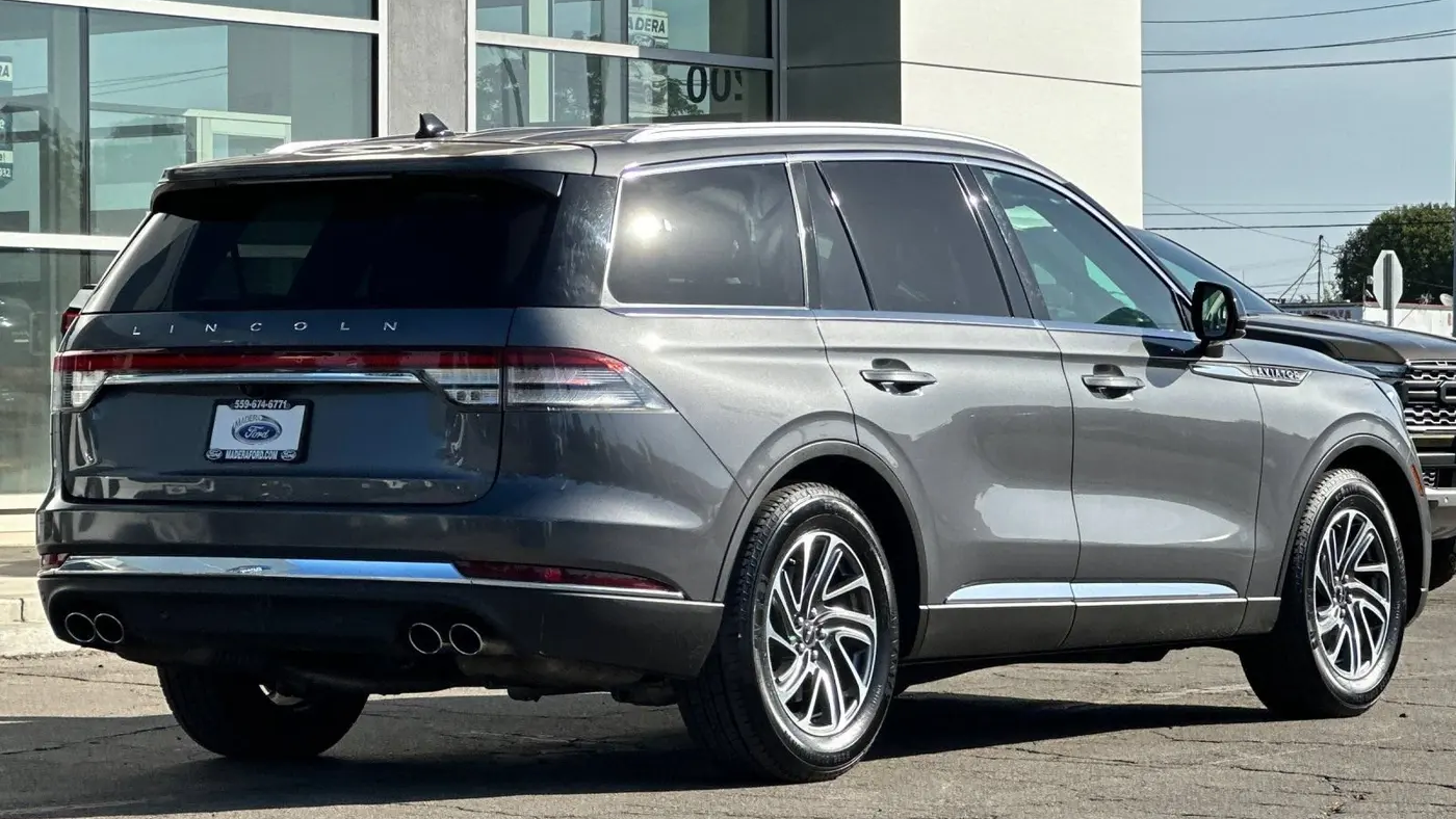 2022 Lincoln Aviator Standard