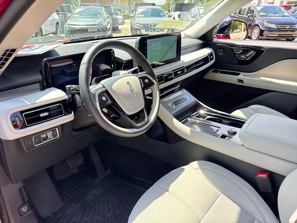 2025 Lincoln Aviator - $52,400