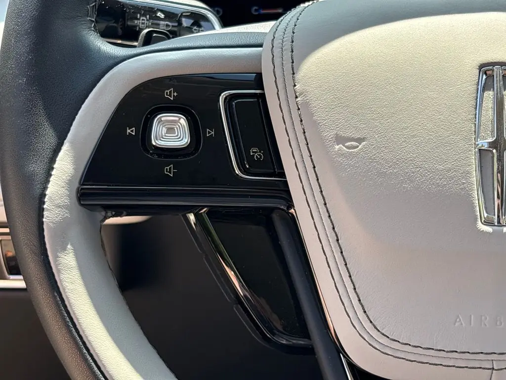 2025 Lincoln Aviator - $52,400