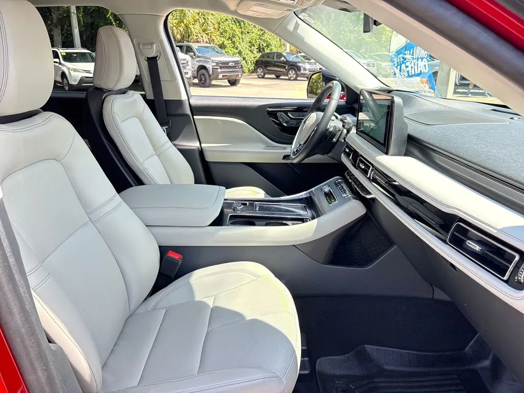 2025 Lincoln Aviator - $52,400
