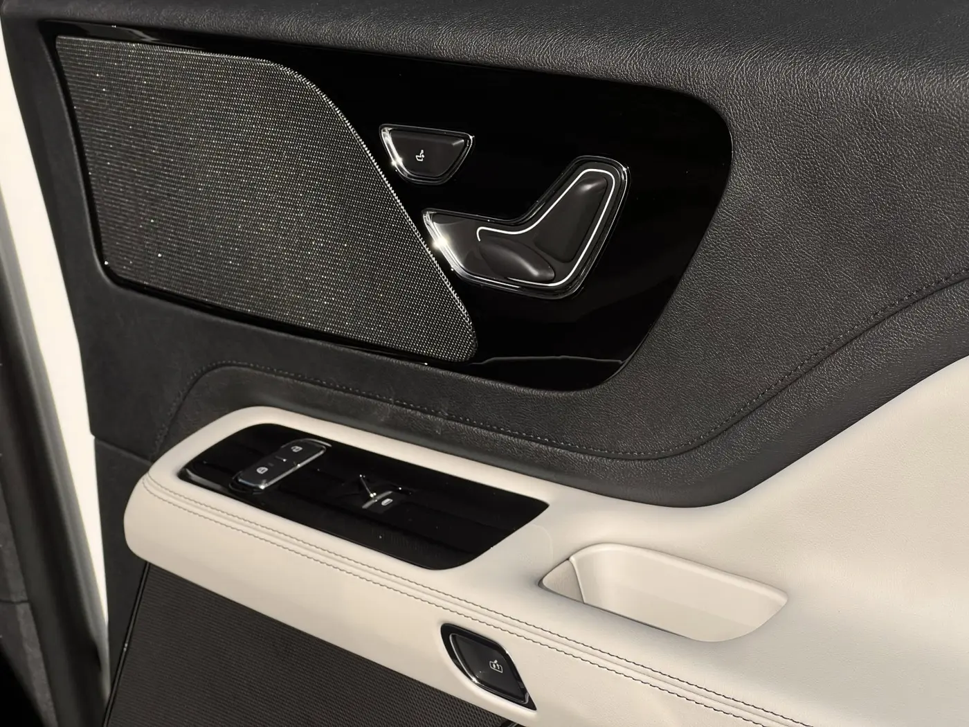 2026 Lincoln Aviator - $57,221