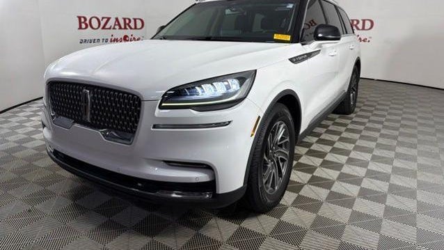 2023 Lincoln Aviator Standard