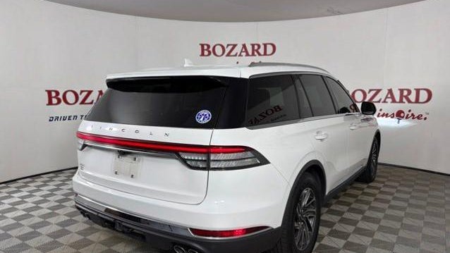 2023 Lincoln Aviator Standard