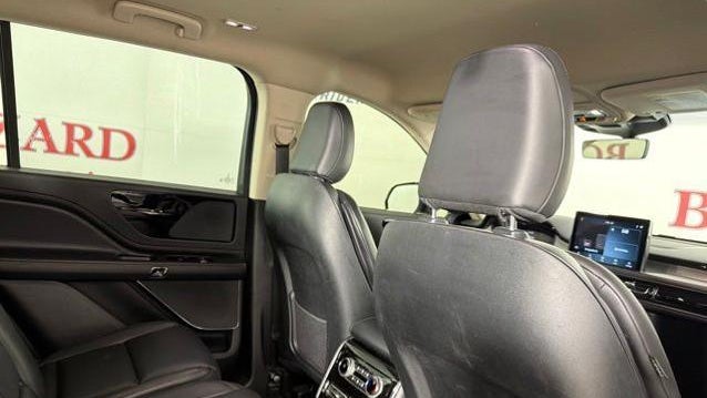 2023 Lincoln Aviator Standard