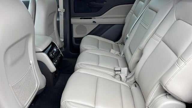 2023 Lincoln Aviator Standard