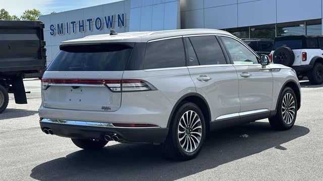 2022 Lincoln Aviator Standard