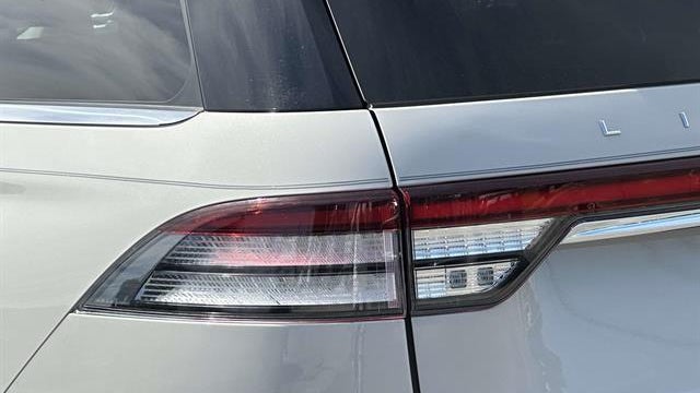 2022 Lincoln Aviator Standard