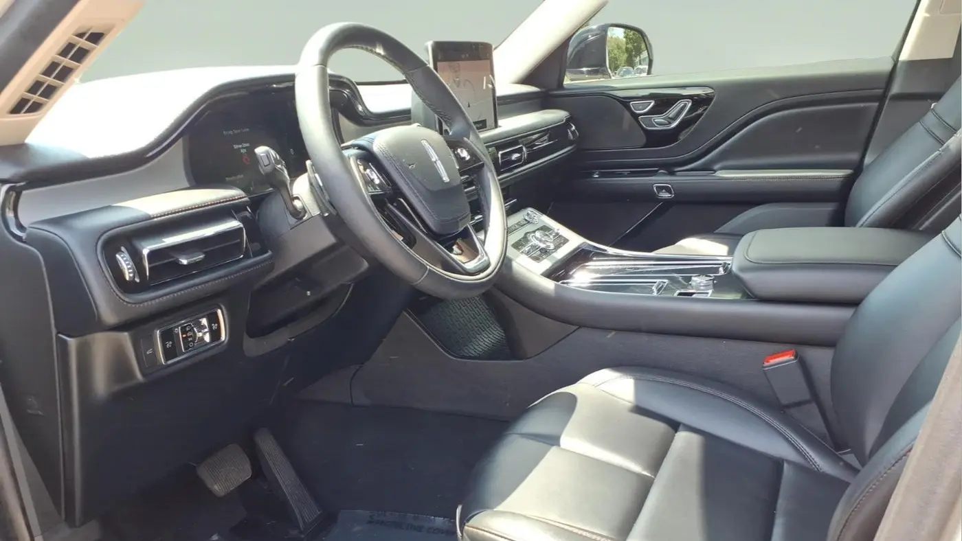 2023 Lincoln Aviator Standard