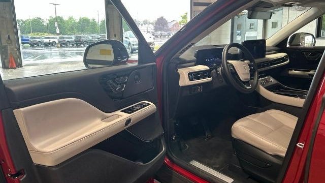 2025 Lincoln Aviator Premiere