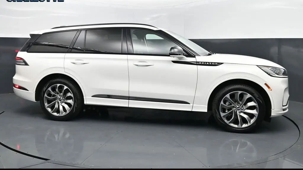 2025 Lincoln Aviator Premiere