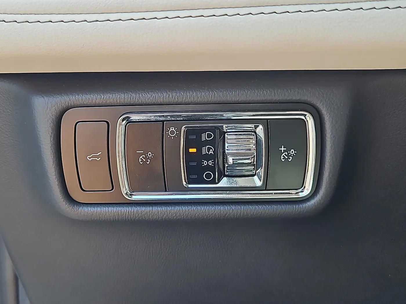 2025 Lincoln Aviator - $58,157