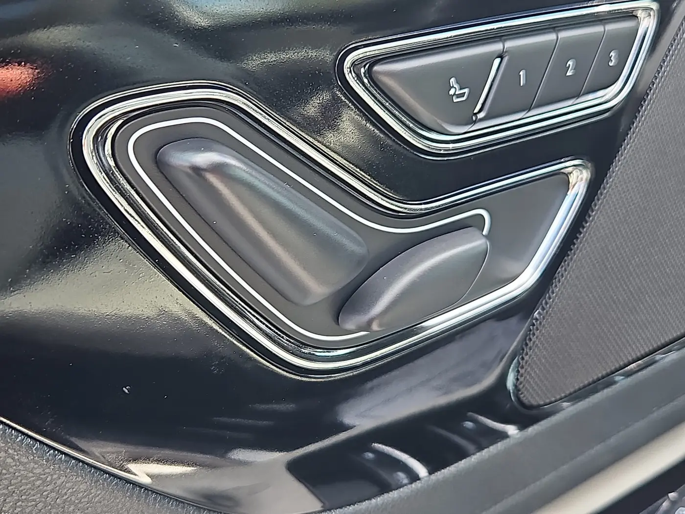 2025 Lincoln Aviator - $58,157