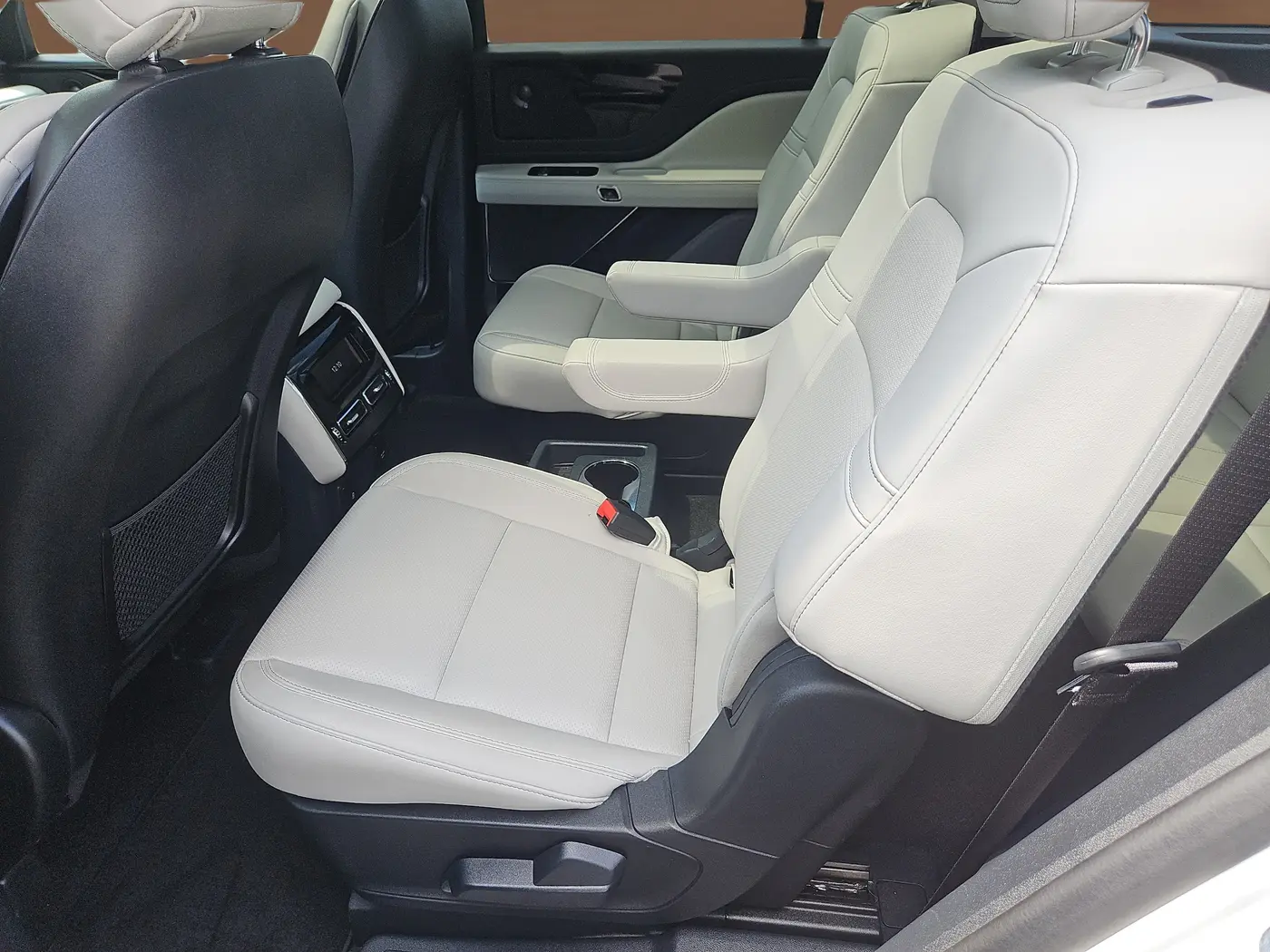 2025 Lincoln Aviator - $58,157