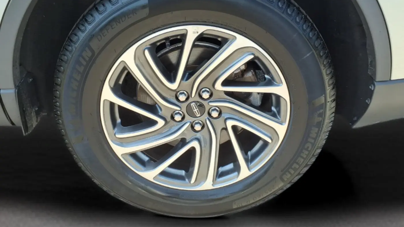 2023 Lincoln Aviator Standard