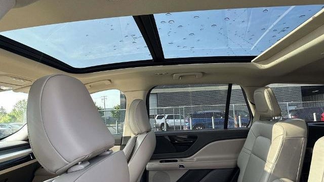 2023 Lincoln Aviator Standard